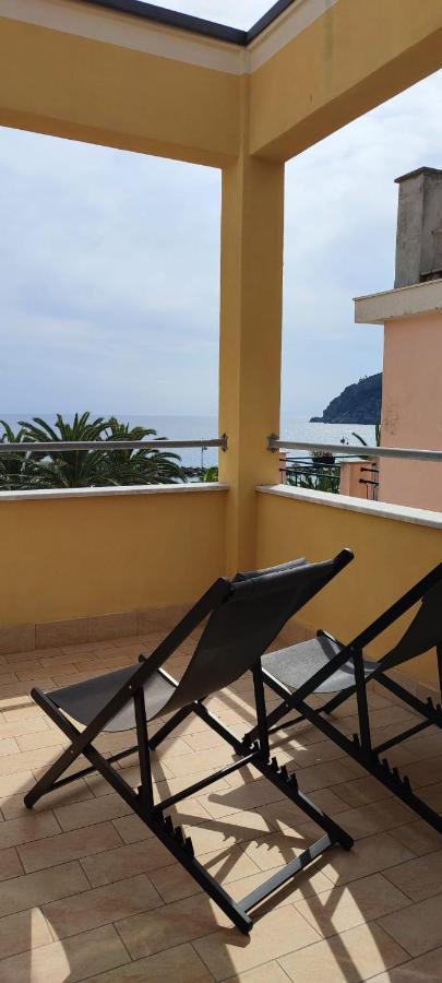 Monilia Apartments Moneglia Exterior foto
